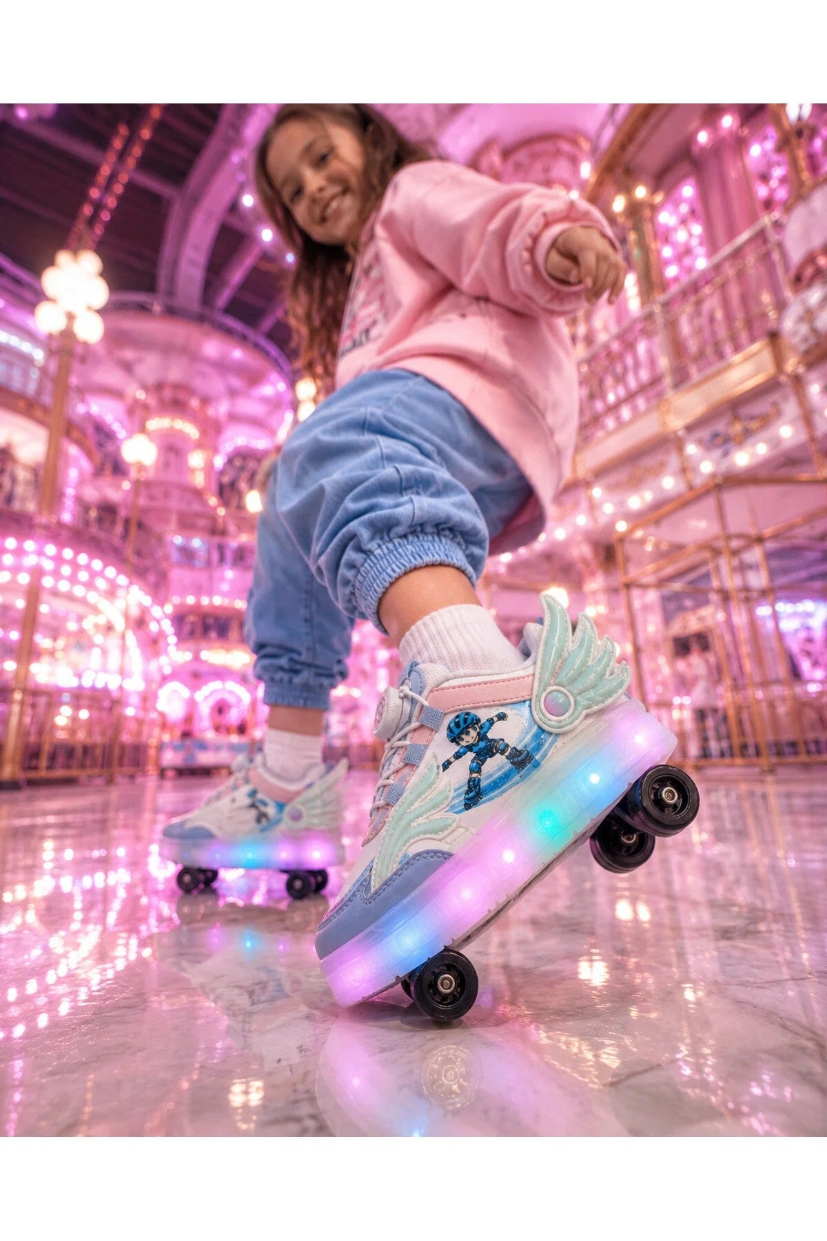 Kız Çocuk 4 Tekerlekli LED Işıklı Patenli Ayakkabı | BOA Döner Bağcık | Kanatlı Roller Sneaker |